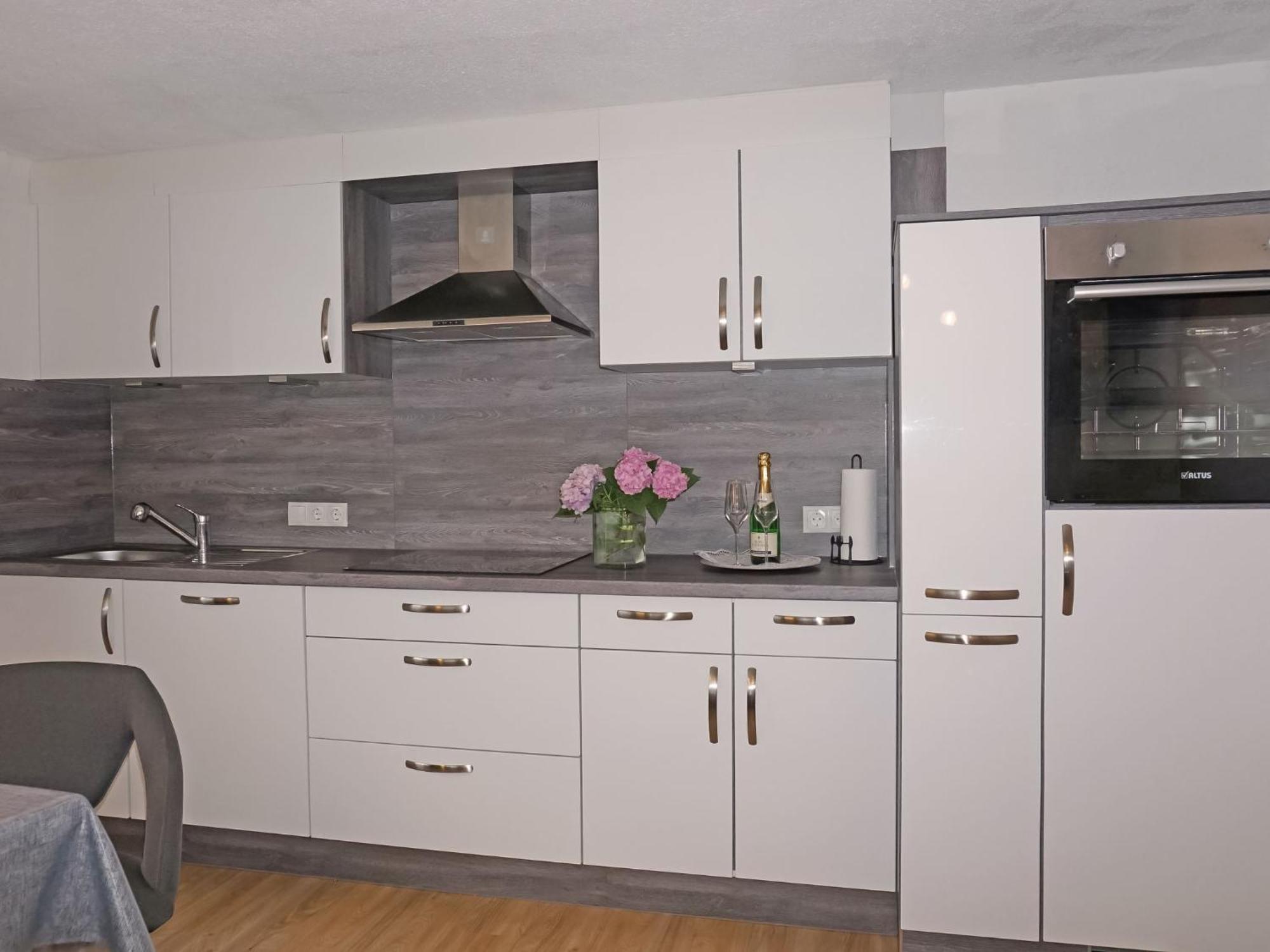 Apartment Walzthoeni By Interhome Венс Екстериор снимка